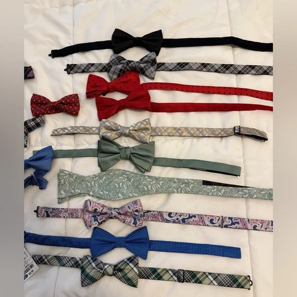 Assorted Bow Ties Set 19 total - Picture 3 of 4